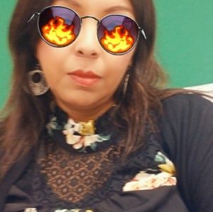 Meet your Posher, Sonia